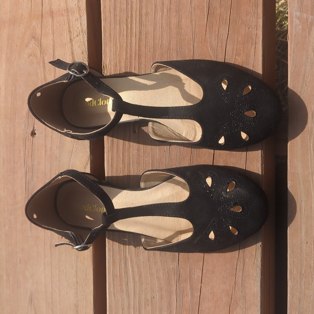 Modcloth flats